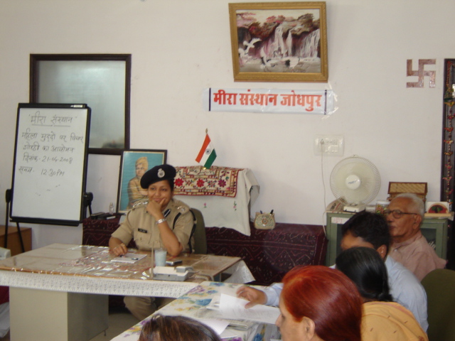 Women’s Support: mssk police officer presiding